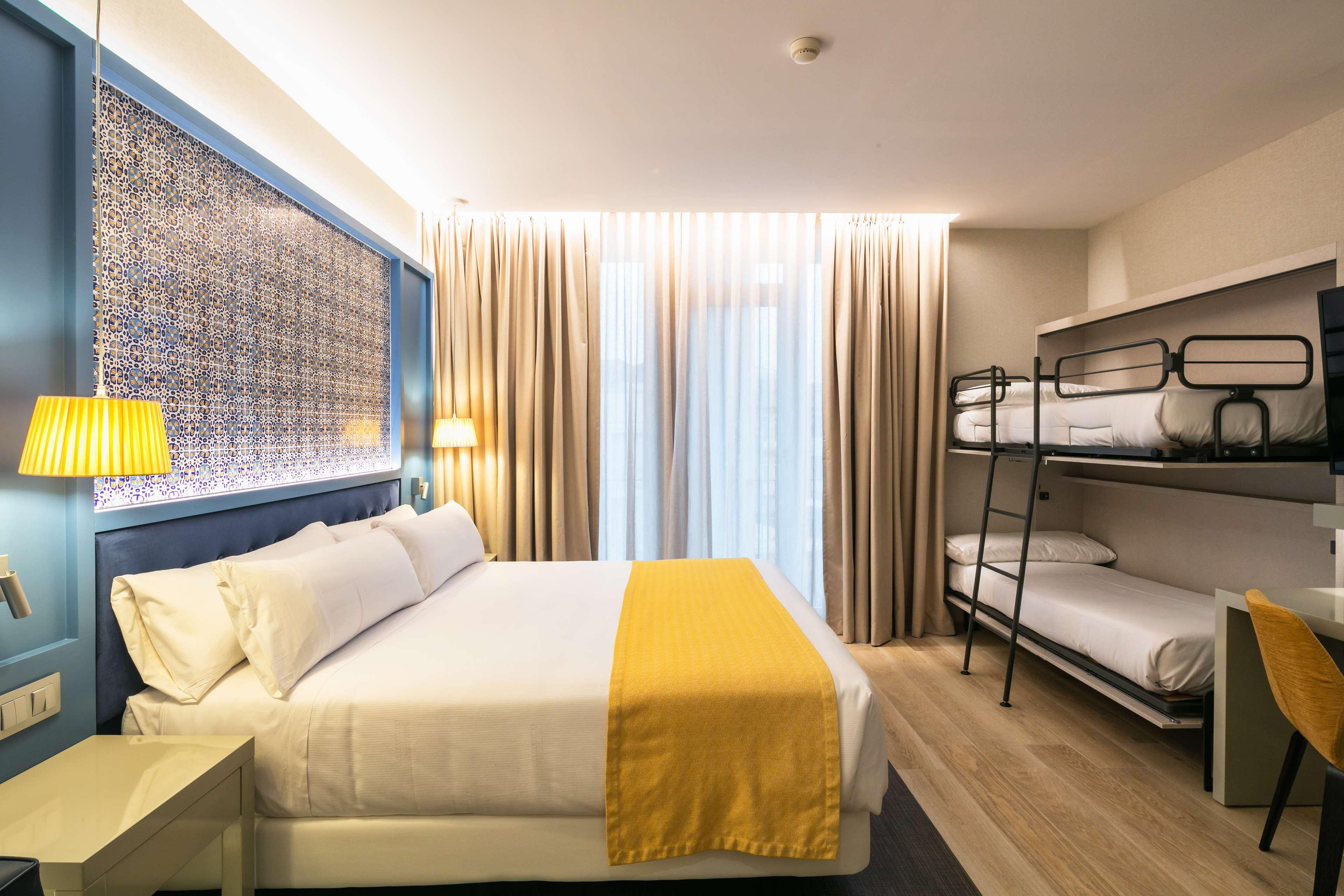 Catalonia Porto Hotell Eksteriør bilde